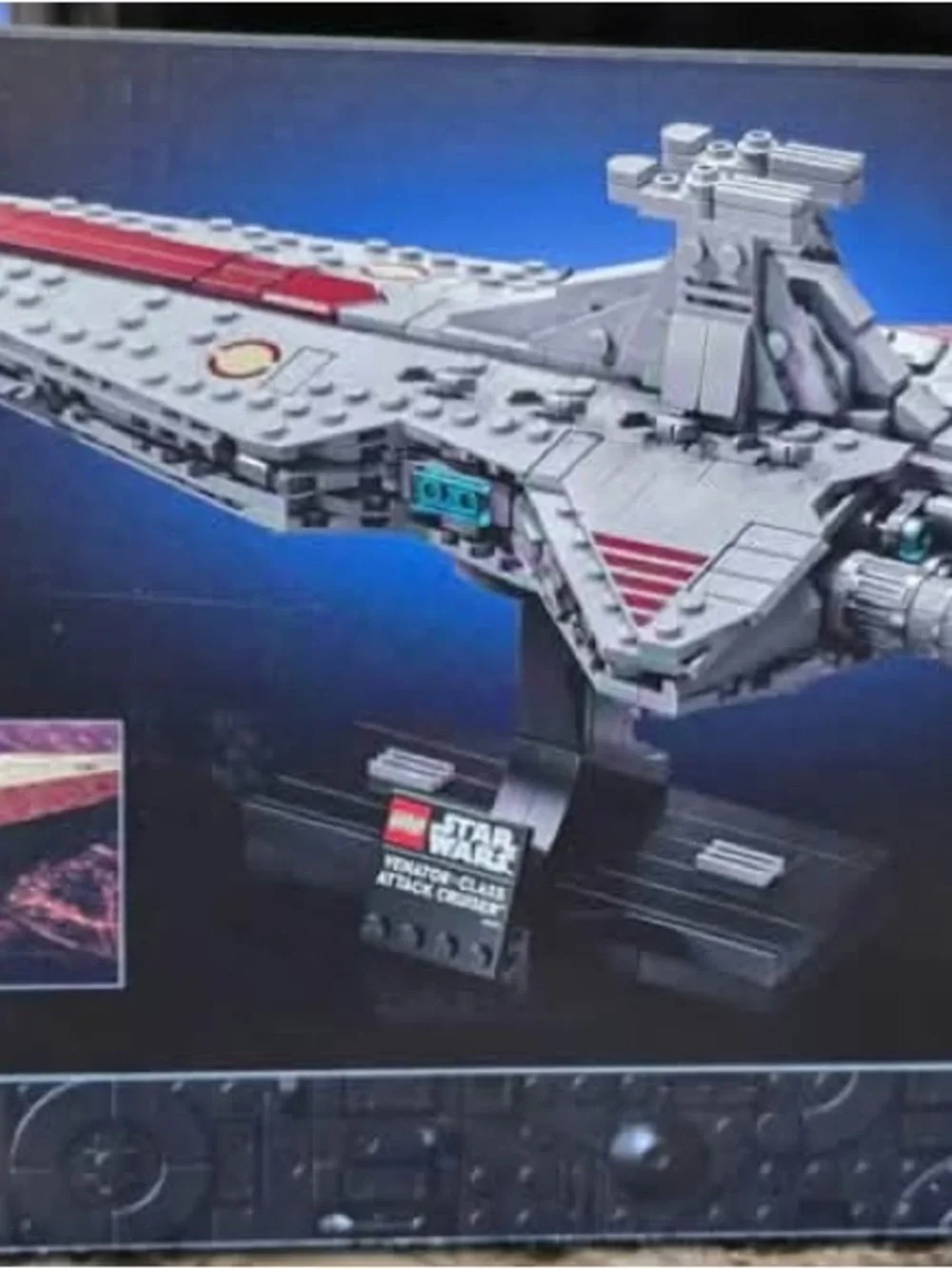 LEGO Star Wars Venator-Class Attack Cruiser - Gray, Red, Black